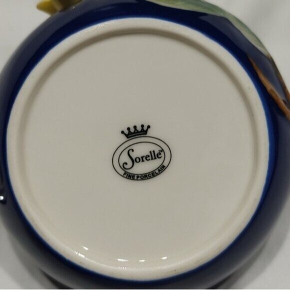 Sorelle Fine Porcelain Cobalt Blue Yellow Jasmine Flower Mini Teapot - Picture 8 of 10